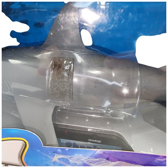 RADIO SHACK Radio Remote Control Shark-NEW in box- Kids Toys Pool Vintage - Picture 4 of 15